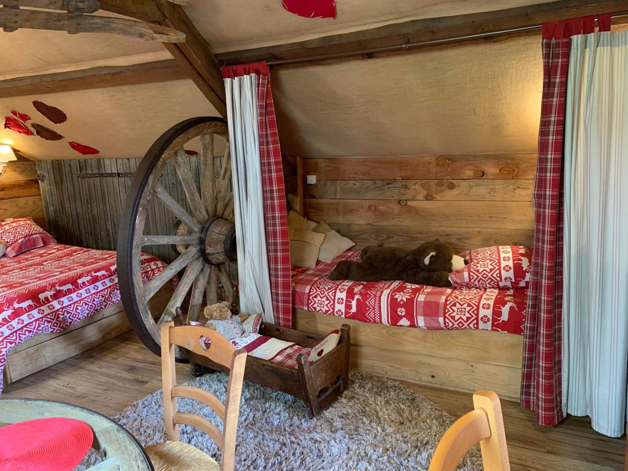 Gite "Le Refuge" Dans Un Domaine De 7Ha Au Calme Vimoutiers Esterno foto